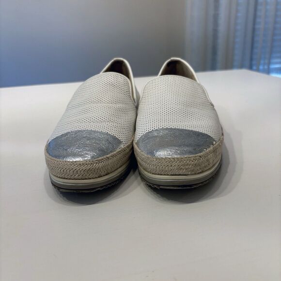 Vaneli Sport Qalila Women's White Leather Silver‎ Slip-On Shoes Size 8.5 M - Picture 5 of 10